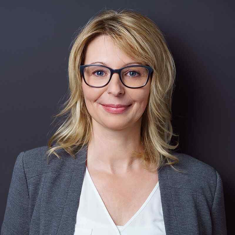https://advocat.biz/wp-content/uploads/2019/10/image_team_08.jpg
